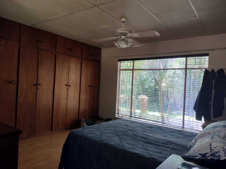 4 Bedroom Property for Sale in Langenhovenpark Free State
